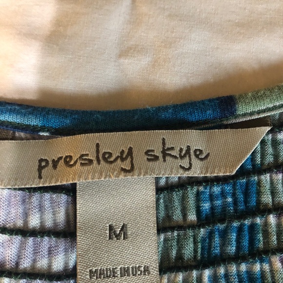 Presley Skye dress blue/purple/green/black. - Picture 2 of 4